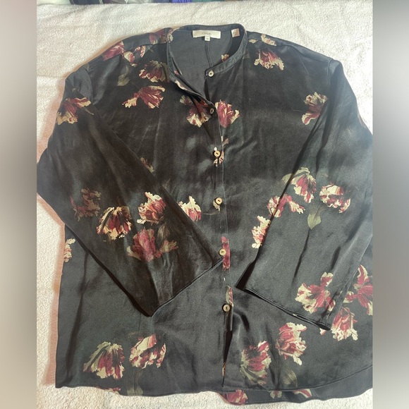 VINCE Black silk blouse with tulip print,size xs - Picture 15 of 16